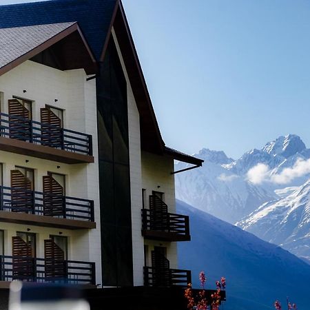 Suatis Resort Kazbegi Bagian luar foto