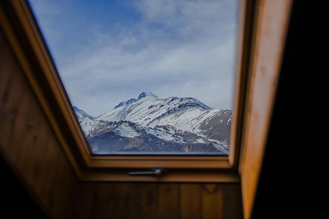 Suatis Resort Kazbegi Bagian luar foto